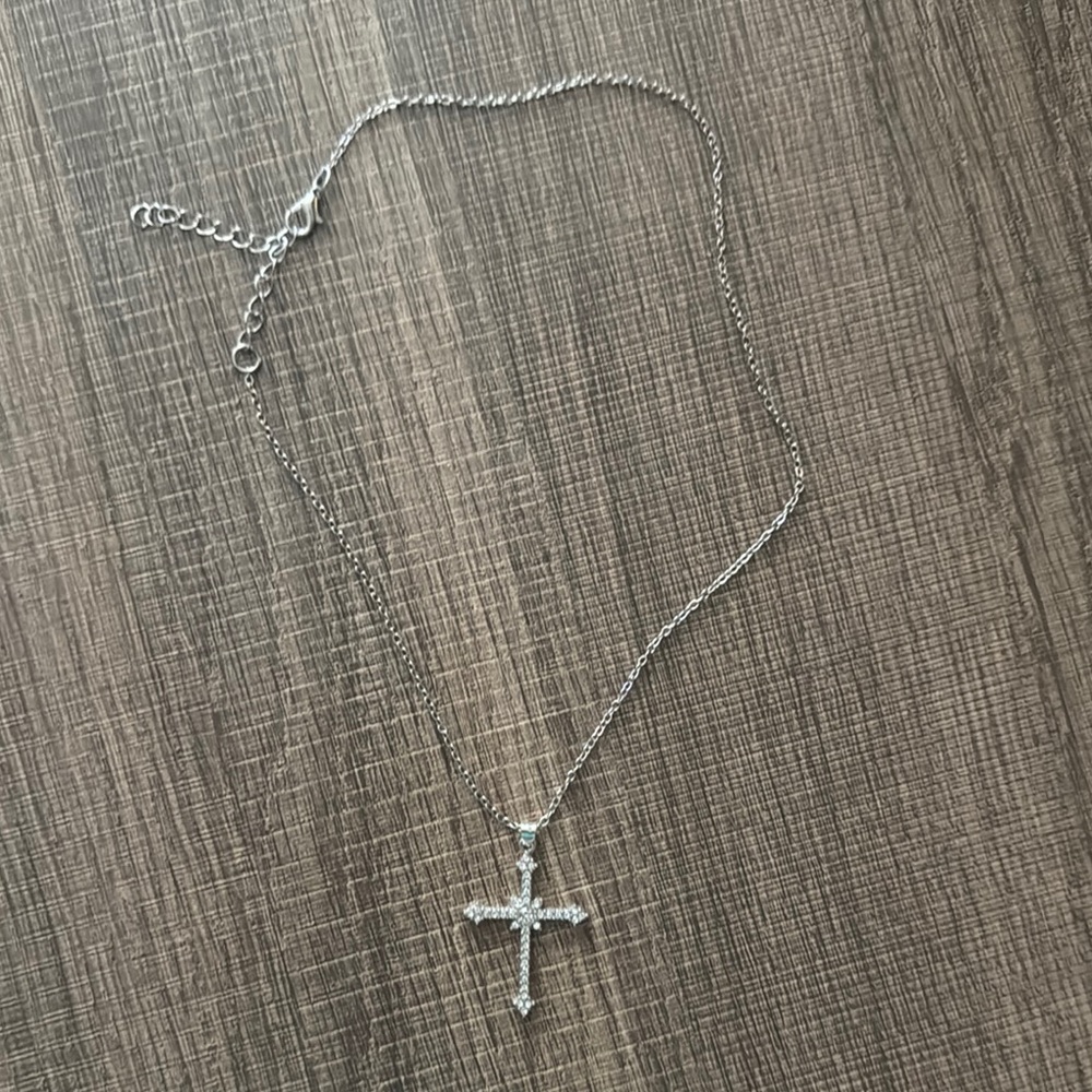 NWOT Cross Necklace